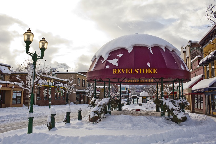 Revelstoke Downtown Winter Grizzly Plaza