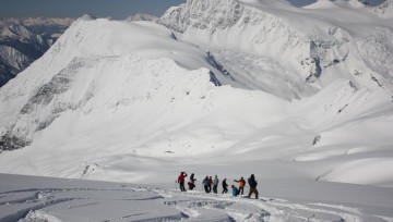 Heli Skiing Avalanche kills three