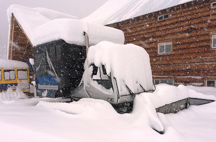 Chatter Creek snowcats