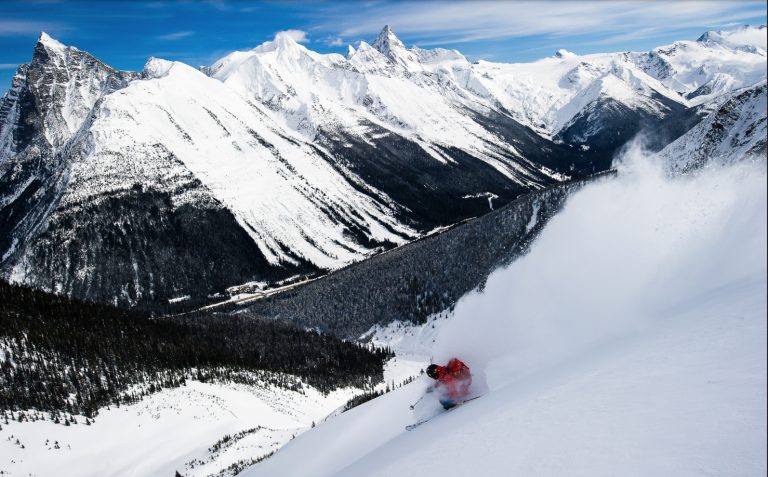 Ski touring in Rogers Pass with the Winter Permit System - Powder Canada