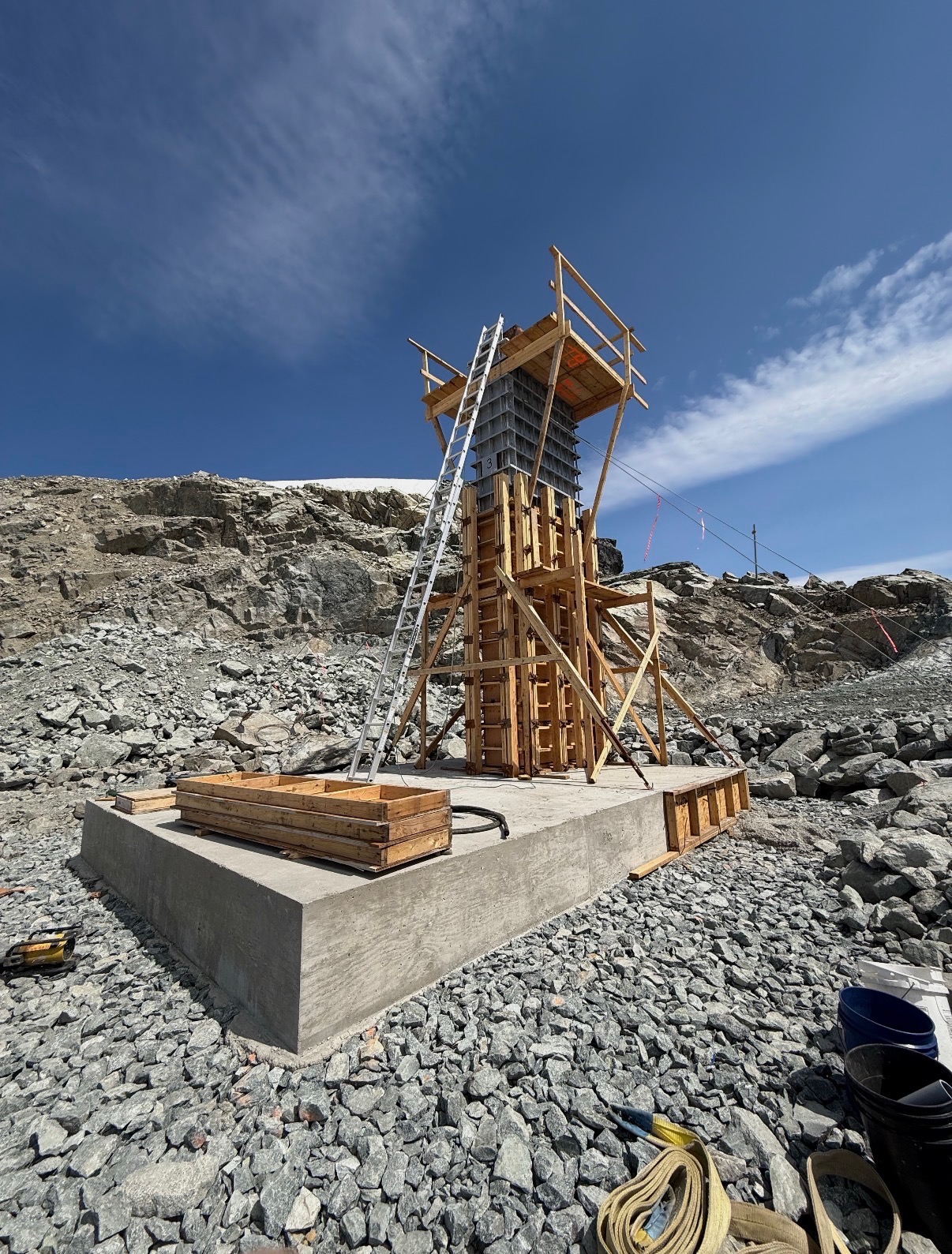 Blackcomb Showcase Chair